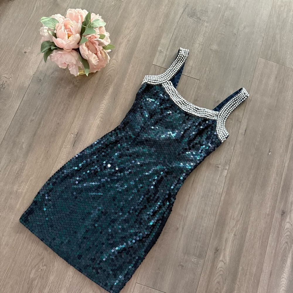Vintage Cache Blue Sequin White Beaded Cage Cut Out Mini Dress‎